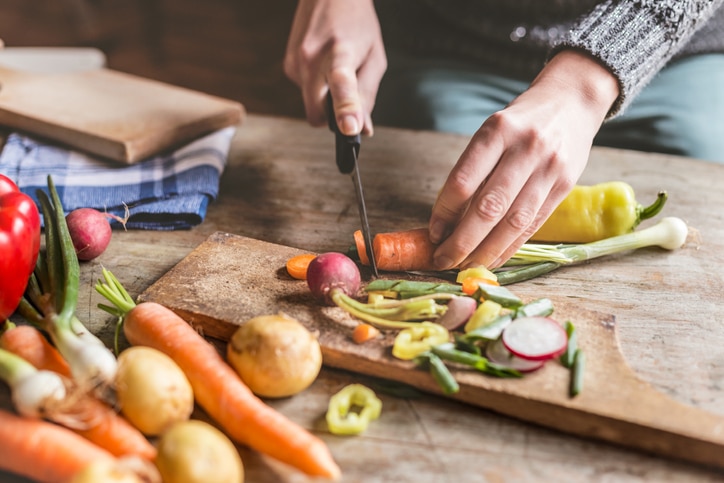 chopping-vegetables