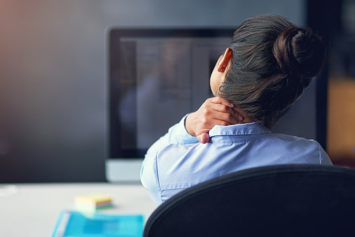 employee-at-desk