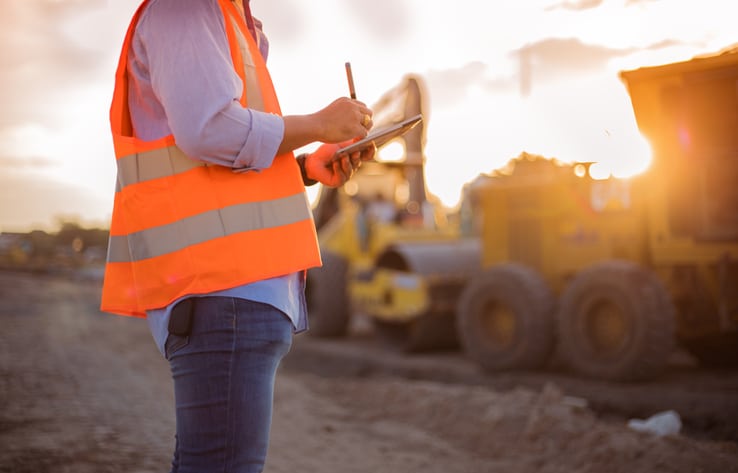 construction-worker-clipboard