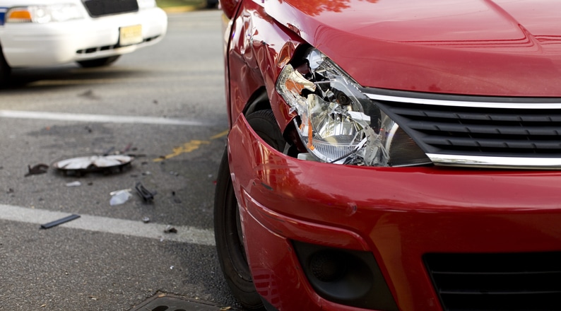 car-with-damaged-headlight
