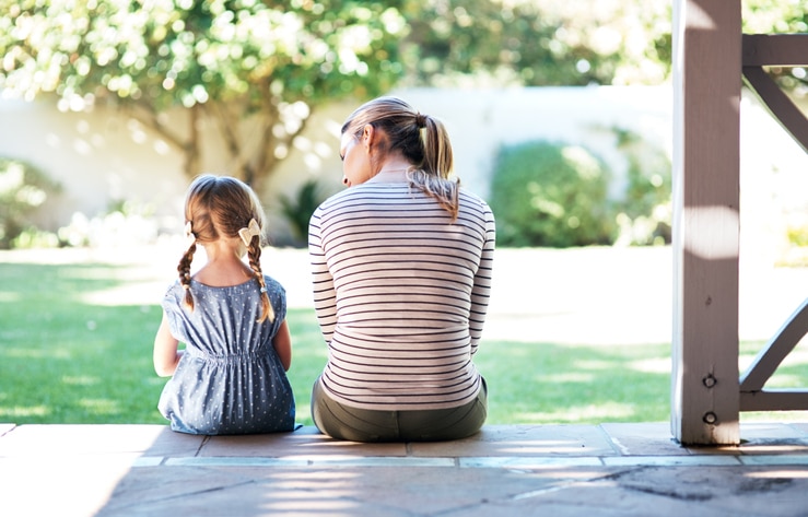 child-with-mother