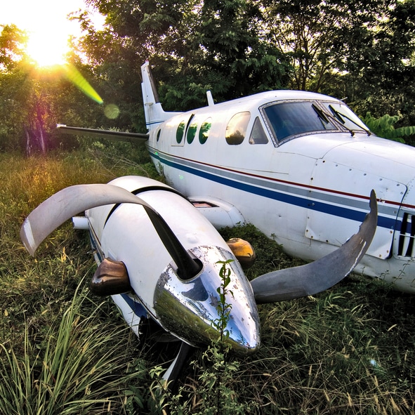 aviation-accident-small-plane
