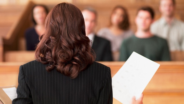 What Is the Process of Hiring a Lawyer? 